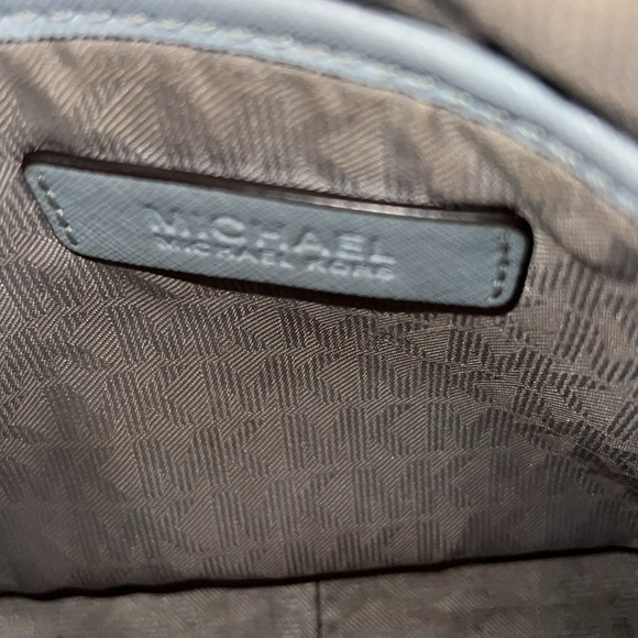 Michael Kors bag - Picture 3 of 6